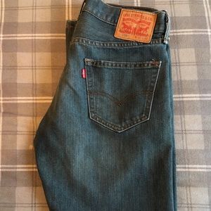 Levi Jeans 31 w 32 l